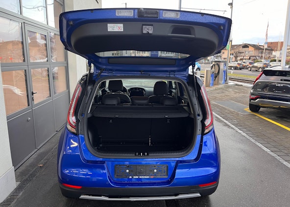 Vehicle image 14 Vehicle image 14