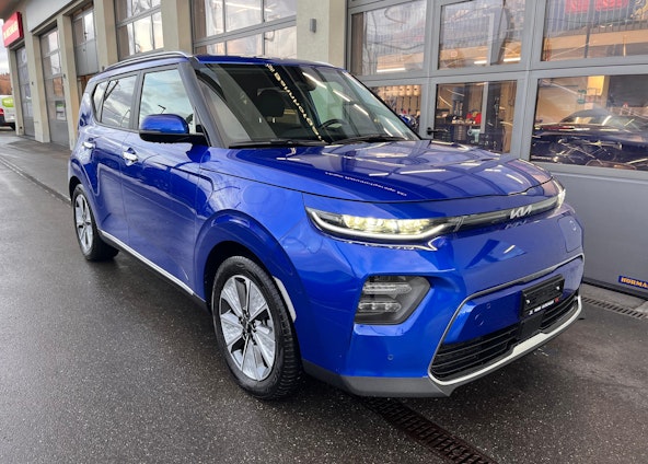 Vehicle image 4 Vehicle image 4