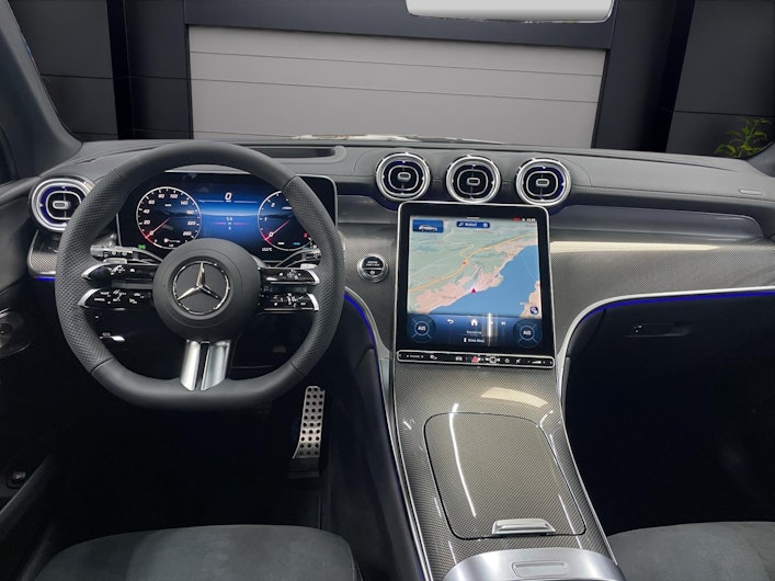 Vehicle image MERCEDES-BENZ GLC 220