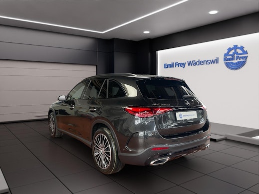 MERCEDES-BENZ GLC 220 d AMG Line 4matic 2