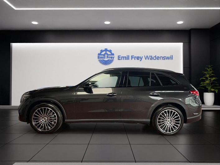 Vehicle image MERCEDES-BENZ GLC 220