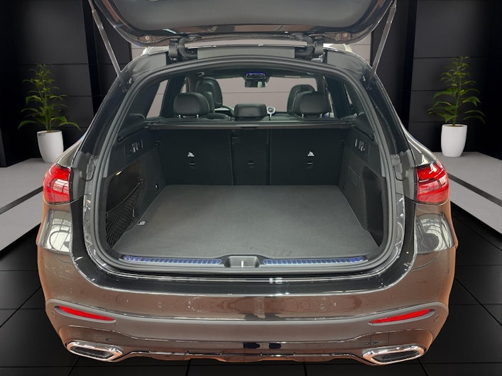 Vehicle image MERCEDES-BENZ GLC 220