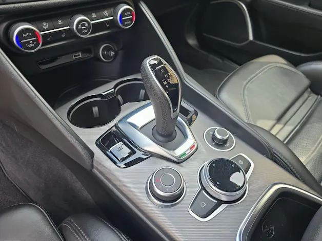 Alfa Romeo Giulia 2.0 Q4 Veloce