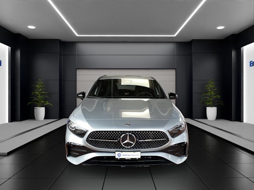 MERCEDES-BENZ A 200 Night Star AMG Line 1