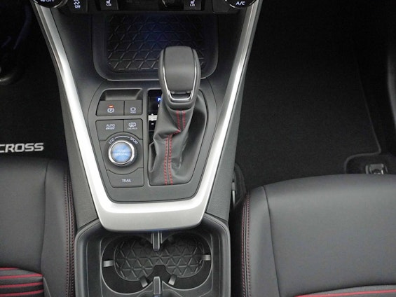 Vehicle image 15