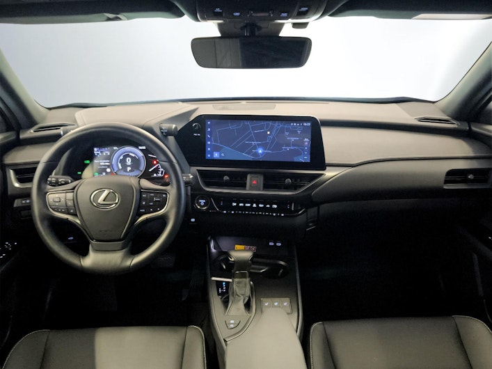 Vehicle image LEXUS UX