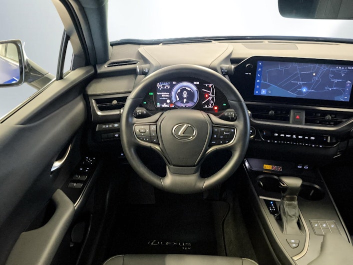 Vehicle image LEXUS UX