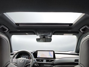 Vehicle image LEXUS UX 250h F-Line