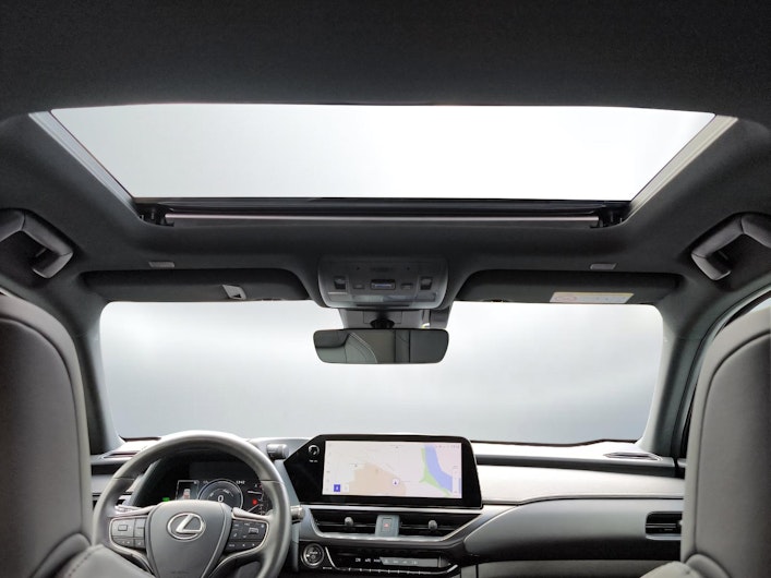 Vehicle image LEXUS UX