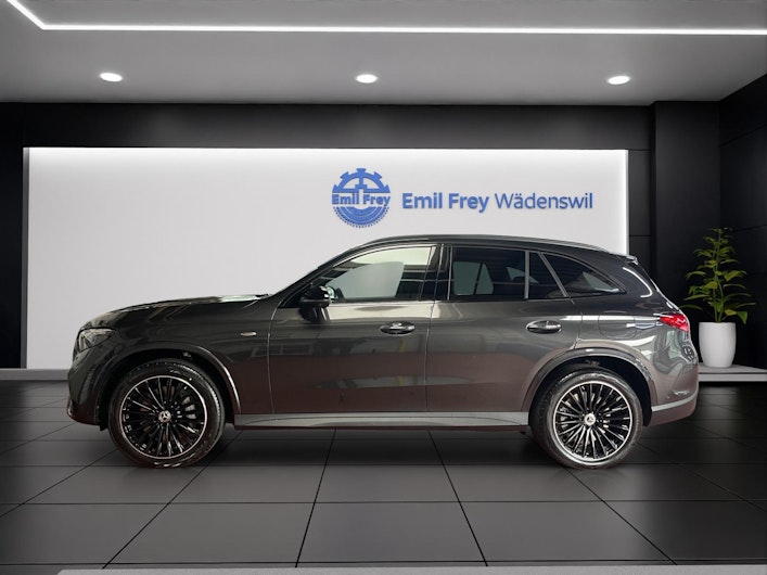 Vehicle image MERCEDES-BENZ GLC 300