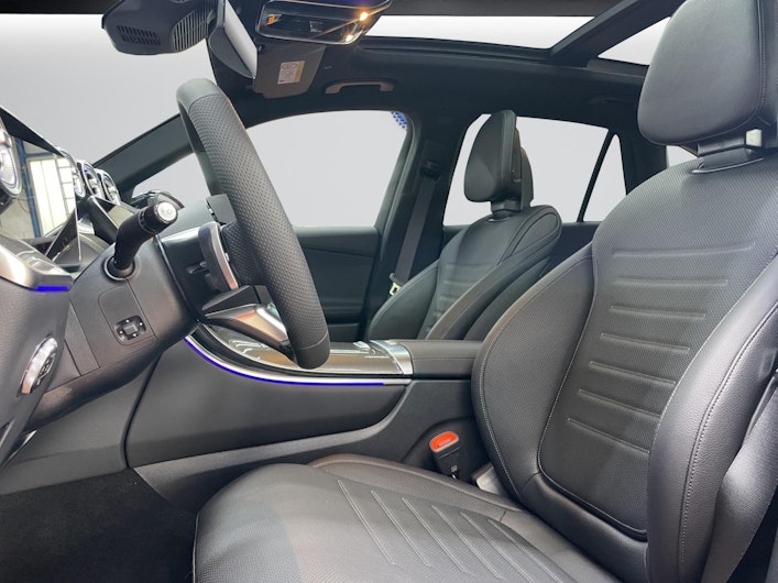 Vehicle image MERCEDES-BENZ GLC 300