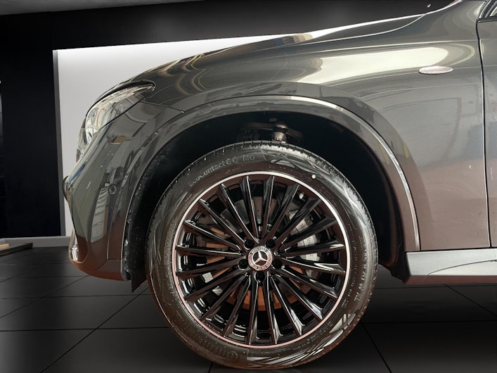 Vehicle image MERCEDES-BENZ GLC 300