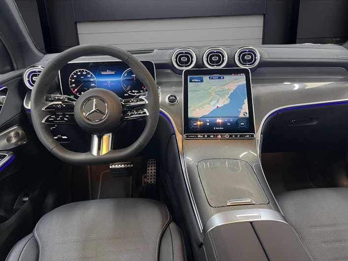 Vehicle image MERCEDES-BENZ GLC 300