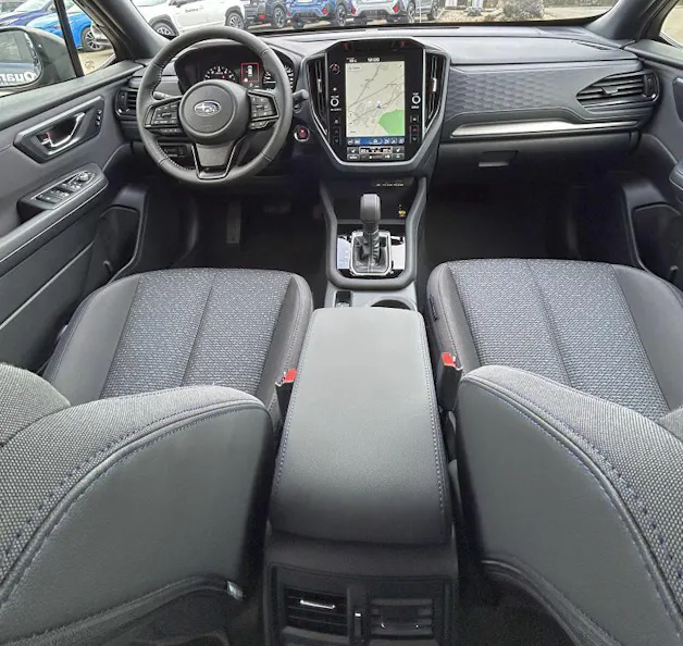 Subaru Forester 2.0i e-Boxer Swiss Plus