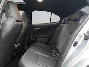 Vehicle image LEXUS UX 250h F-Line