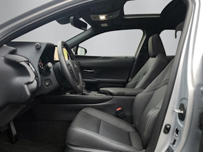 Vehicle image LEXUS UX 250h F-Line