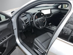 Vehicle image LEXUS UX 250h F-Line