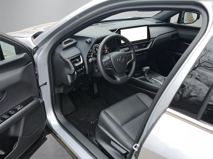 Vehicle image LEXUS UX