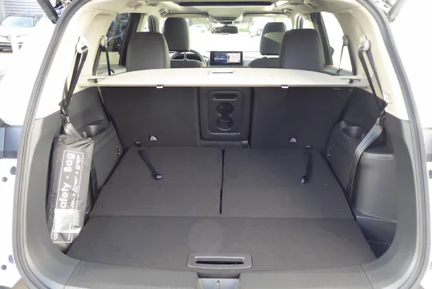 Nissan X-Trail 1.5 VC-T Tekna+ e-4orce 7 Plätzer