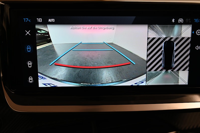 Vehicle image PEUGEOT 208