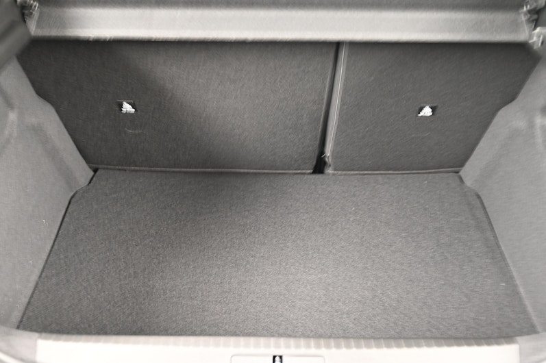 Vehicle image PEUGEOT 208