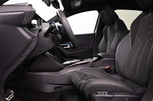 Vehicle image PEUGEOT 208 1.2 Hybrid 136 GT