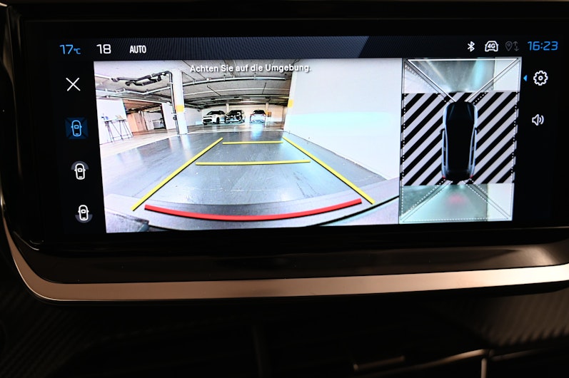 Vehicle image PEUGEOT 208