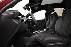 Vehicle image PEUGEOT 208 1.2 Hybrid 136 GT