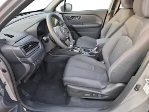 Subaru Forester Station 2.0i e-Boxer Swiss Plus