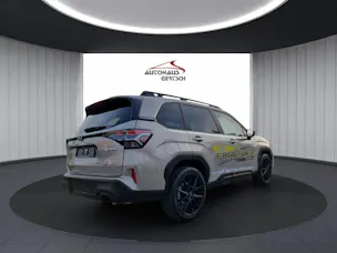 Subaru Forester Station 2.0i e-Boxer Swiss Plus