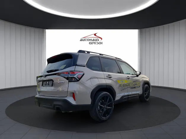 Subaru Forester Station 2.0i e-Boxer Swiss Plus