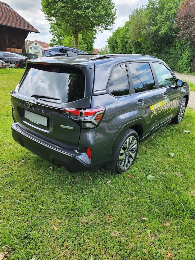 Subaru Forester Station 2.0i e-Boxer Luxury