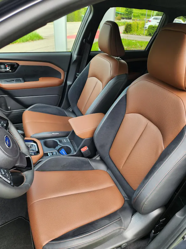 Subaru Forester Station 2.0i e-Boxer Luxury