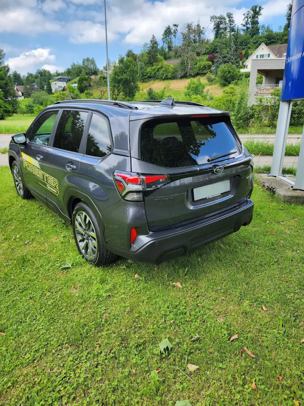 Subaru Forester Station 2.0i e-Boxer Luxury