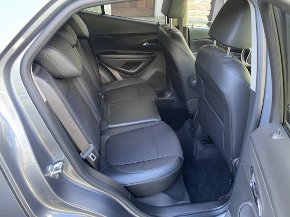 Vehicle image 8 Vehicle image 8