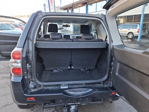 Vehicle image 12 Vehicle image 12