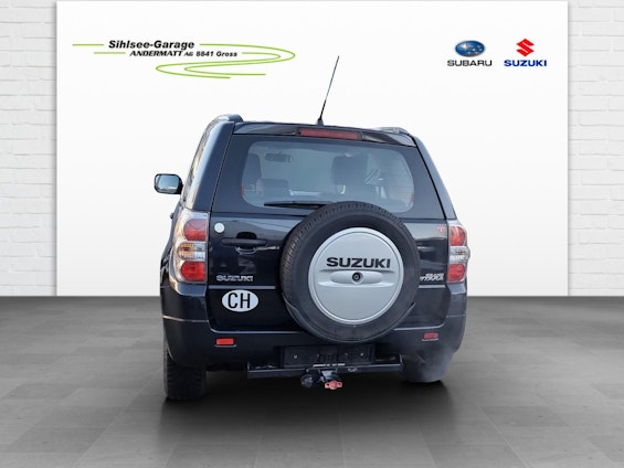 Vehicle image 4 Vehicle image 4