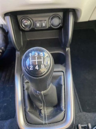 Vehicle image 9 Vehicle image 9