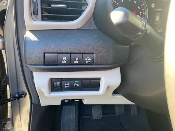 Vehicle image 12 Vehicle image 12