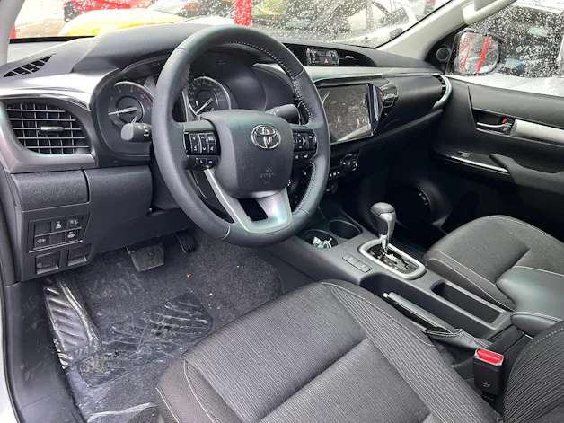 Toyota Hilux Double Cab.-Pick-up 2.4 D-4D 150 Style