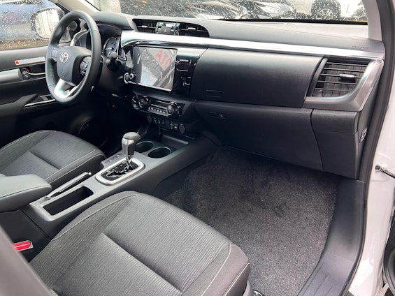 Vehicle image 12 Vehicle image 12