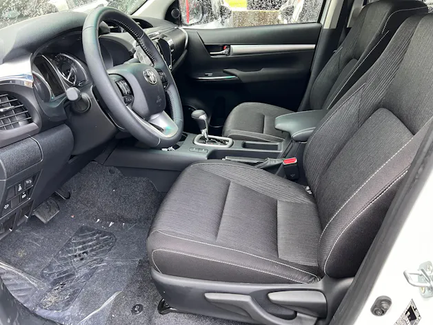 Toyota Hilux Double Cab.-Pick-up 2.4 D-4D 150 Style