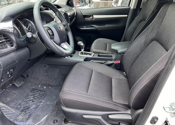 Vehicle image 8 Vehicle image 8