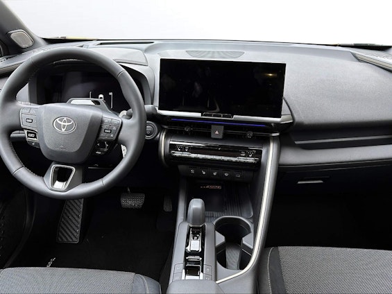 Vehicle image 7