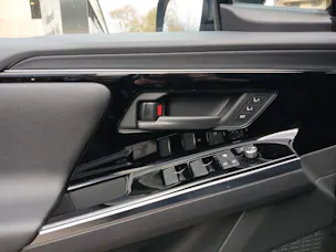 Toyota 11 kW Premium AWD