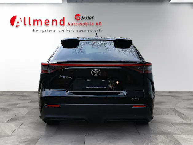 Toyota 11 kW Premium AWD