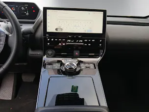Toyota 11 kW Premium AWD
