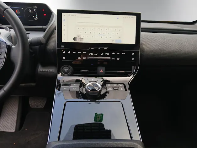Toyota 11 kW Premium AWD
