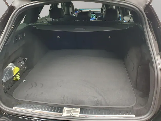 Mercedes-Benz E 220 d AMG Line Kombi