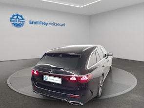 Vehicle image MERCEDES-BENZ E 220 d AMG Line Kombi